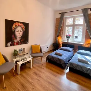 Topolove & Albergue Cracóvia