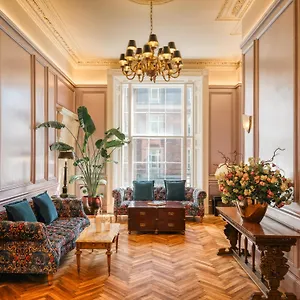 albany-house.dublin-hotelsweb.com/